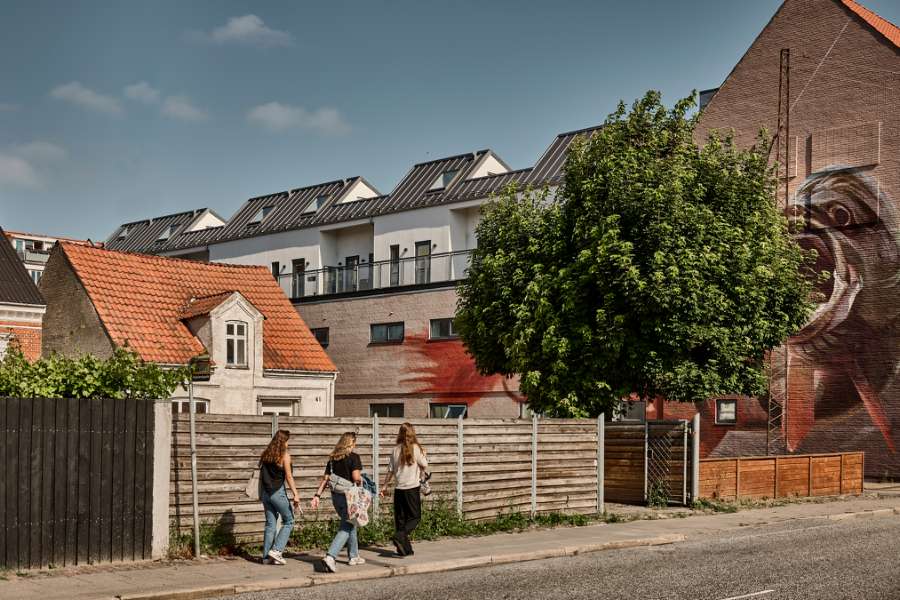 Residential block in Aalborg with steel façade cladding and roof covering